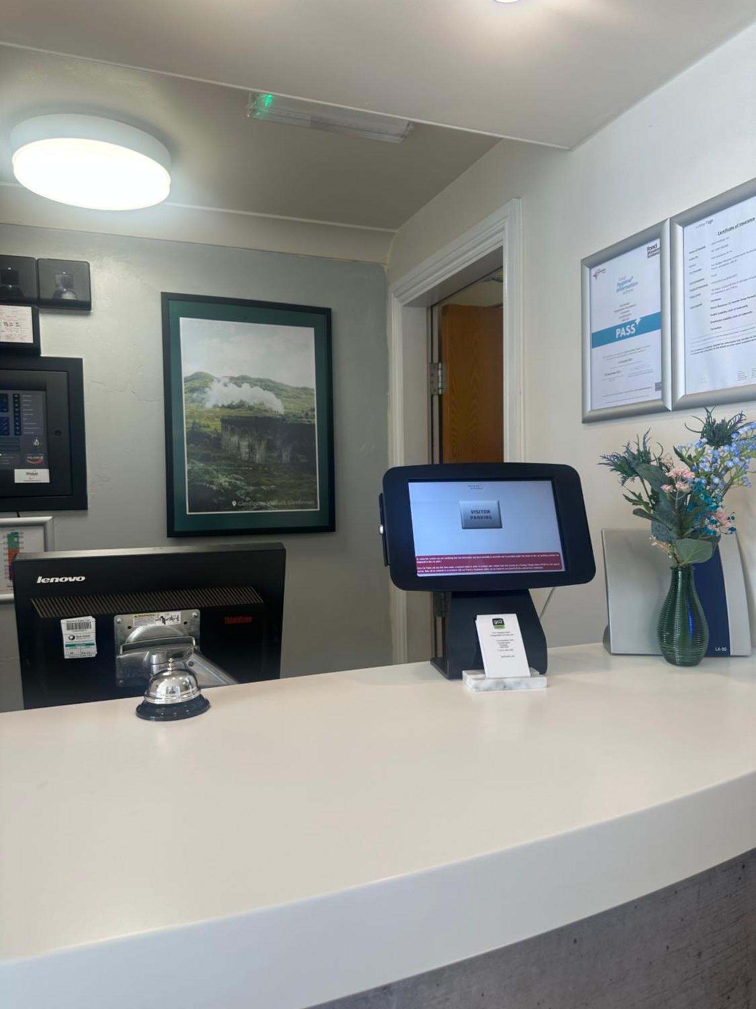 Go2 Glasgow Cumbernauld Hotel - Free Parking And Pet Friendly エクステリア 写真